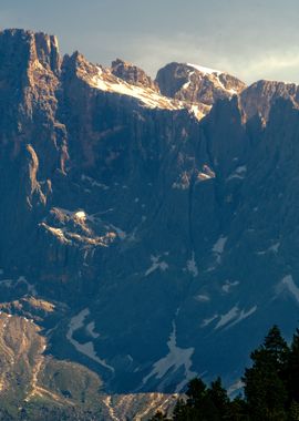 glacier on rocky mountain 