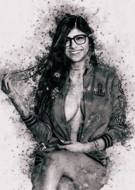 mia khalifa black white