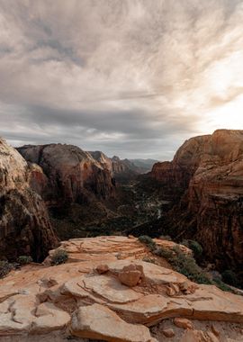 cliff brown cloud