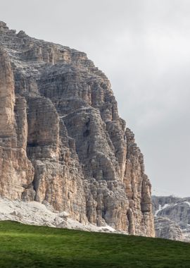 rocky mountain and cloudy