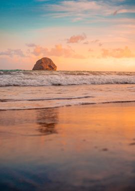 Sunset on the diamond rock