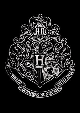 Hogwarts Insignia Black