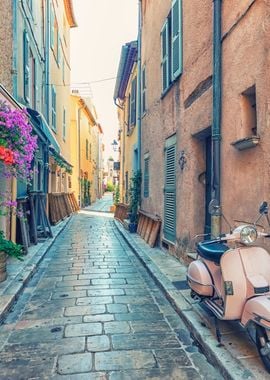 St Tropez Street