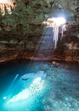 Man swimming in cenote