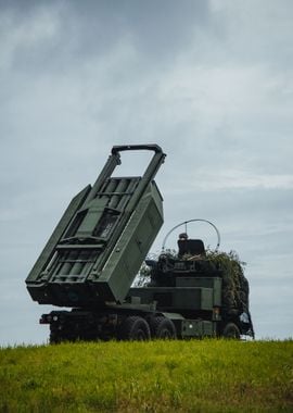 M142 HIMARS