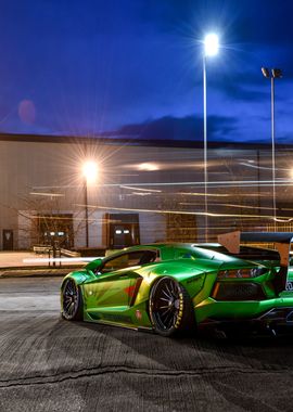 LAMBORGHINI AVENTADOR