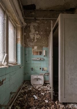 Rotten Bathroom