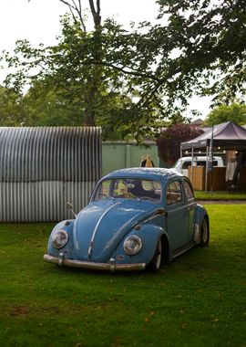 Blue Volkswagen Beetle 