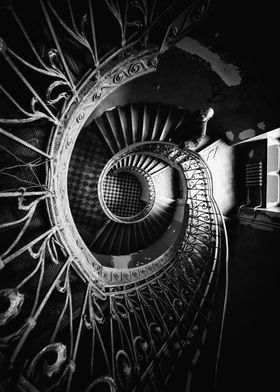 Spiral ornamented staircase in black and white