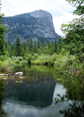 Mirror Lake Mirror lake is attraction in Yosemite Natio ... 