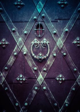 Closeup of an rnamented gate 