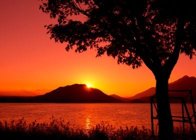 Beautiful Fall Sunset Tranquil Lake Mountain - Tranquil ... 