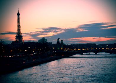 Paris sunset - Eiffel Tower in the background