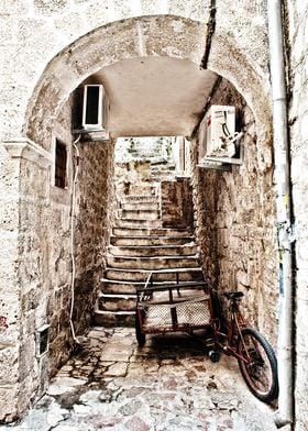 Bike and Perasta's alley