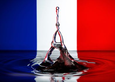 Eiffel drop whif France flag