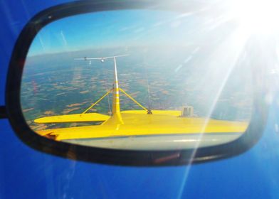 Look into the rear view mirror during aerotow of a Ka8  ... 