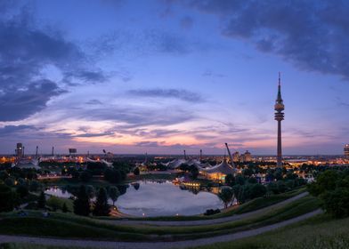 Late sunset/blue hour over Munich, Germany with citylig ... 