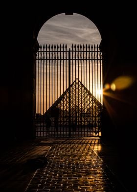 Sunset in Louvre