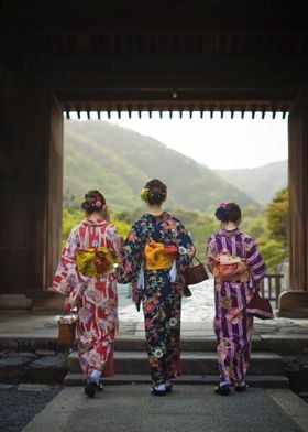 Kimono girls