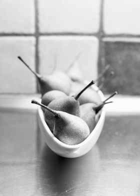 Monochrome pears