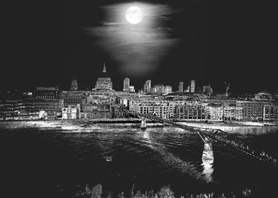 Moonlight over London 