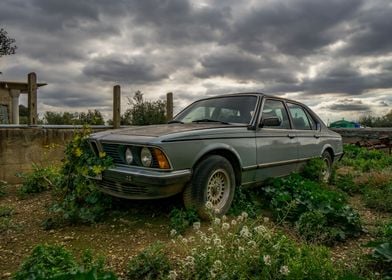 Abandoned car