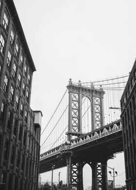 Manhattan Bridge Mono