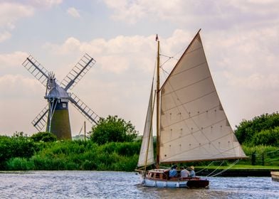 Sailing the Norfolk Broads