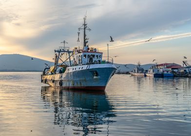  Fishing Vessel 