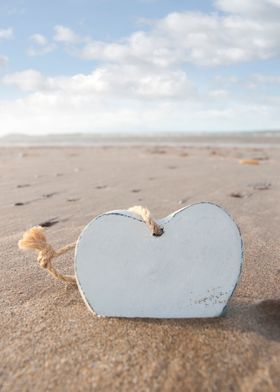 alone wooden love heart 