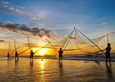 Preparing fishing nets