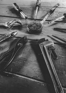 tools in black and white