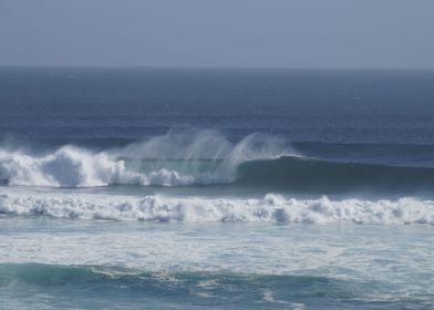 Big waves Uluwatu