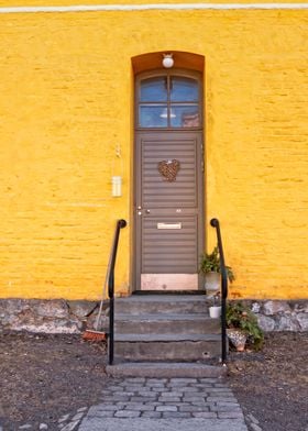 Door In The Yellow Brick W