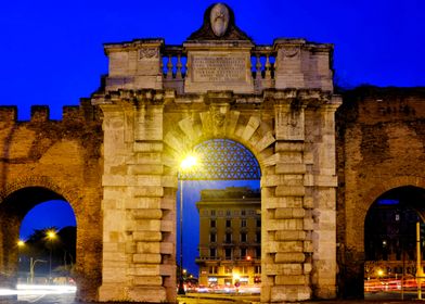 Porta San Giovanni