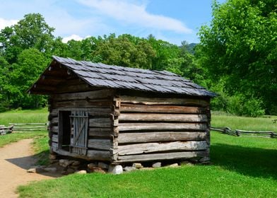 Corn crib 1800s