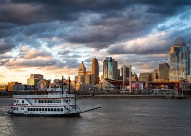 Admiring the Cincinnati Sk