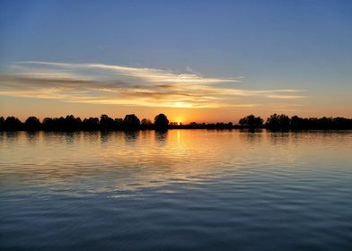 Lake Guggi in sunset 2