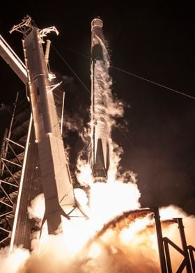 SpaceX Falcon 9 Lift Off
