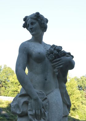 Statuette