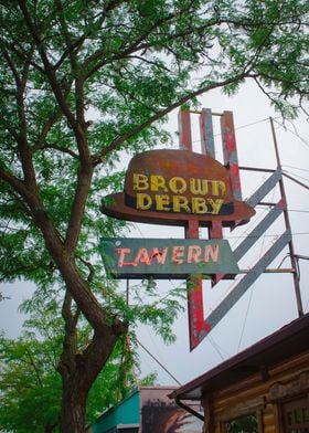 Brown Derby Tavern