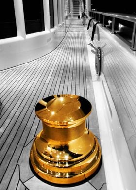 Gold capstan