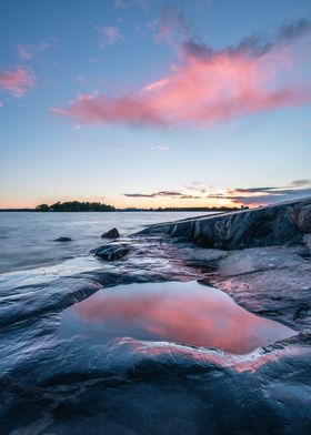 Reflecting pool