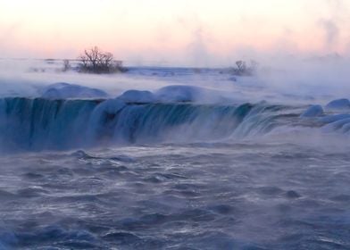 Horseshoe falls at sunrise