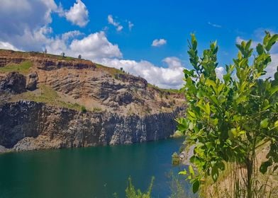 Smarald Lake Romania