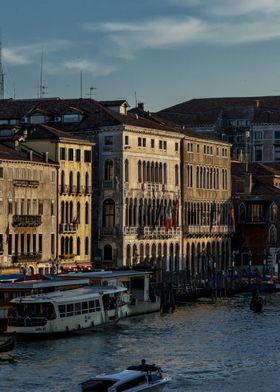 Evening on Canale Grande 5