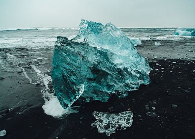 Iceberg on the Diamond Bea