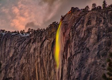  Mountains WaterFall