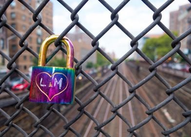 shinny purple lock subway