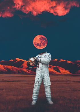 Head to the Lost Red Moon
